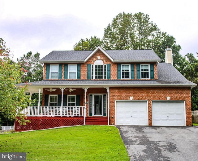 56 Cross Point Dr, Owings