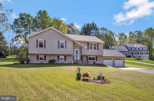 70 S View Dr, Huntingtown