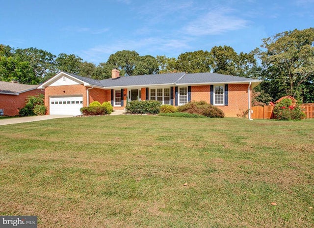 11612 Rivershore Dr, Dunkirk