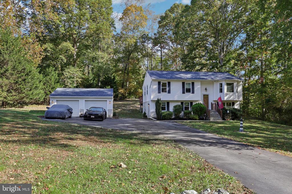 3240 Richfield Rd, HUNTINGTOWN