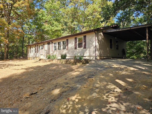 256 Frontier Trl, Lusby