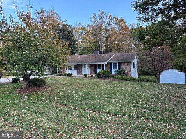 3402 King Dr, Dunkirk