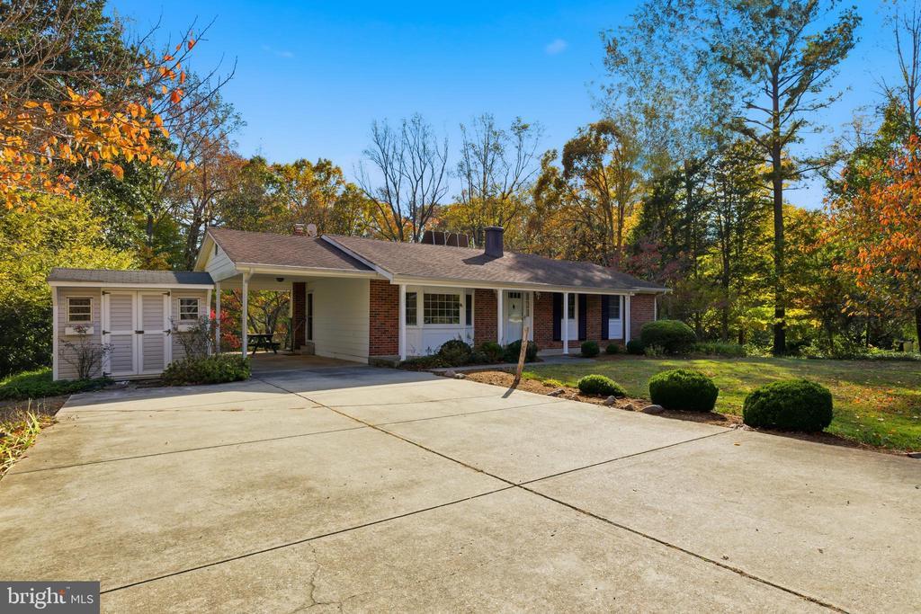 3402 King Dr, DUNKIRK