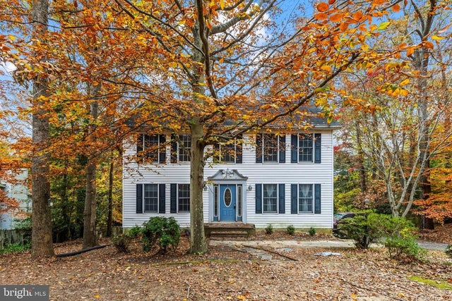 5825 Magnolia Cir, St Leonard