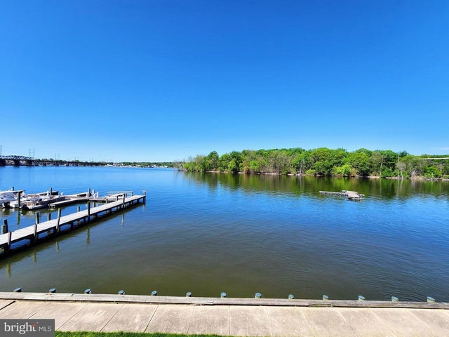 24 Mcmullens Wharf #2c, Perryville