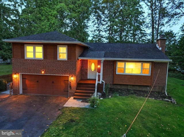 14 E Parkway, Elkton