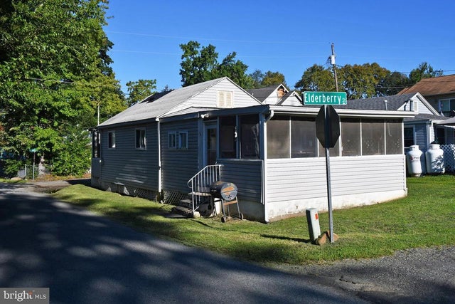 2 Glenwood St, Earleville