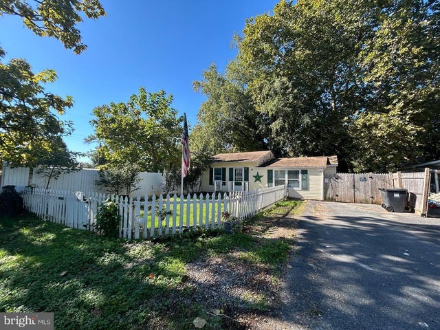 45 Long Beach Rd, Charlestown