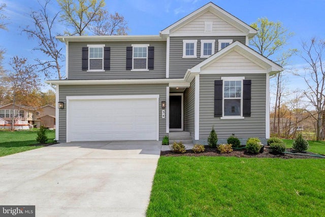 34 Poplar Ct, North East