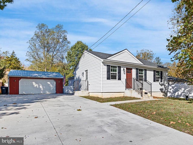 653 Mechanics Valley Rd, North East