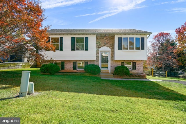 520 Saint Charles St, Elkton