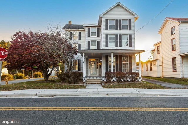 110 Delaware Ave, Elkton