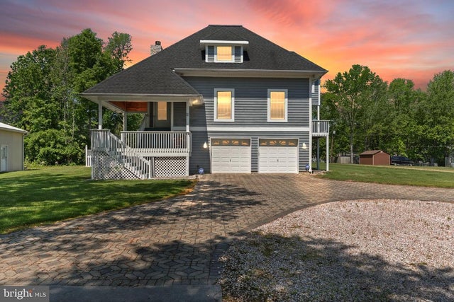 21 Heisler Ave, Charlestown