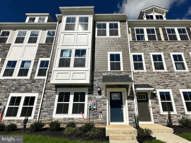 10715 Millport St, White Plains