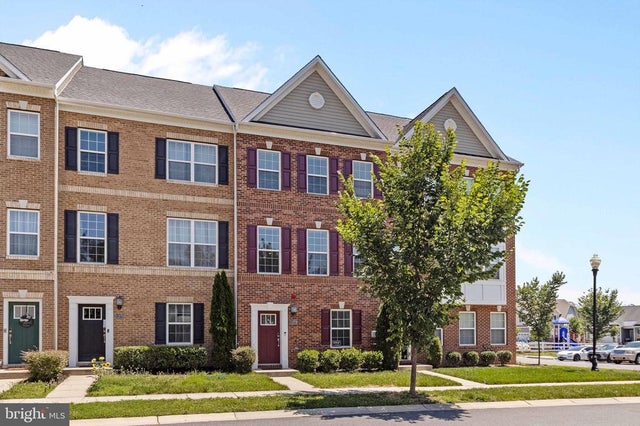 11373 Tolkien Ave, White Plains