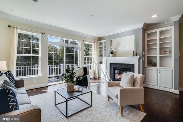 370 Buckeye Cir, La Plata