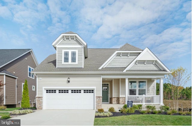 10155 Shenandoah Ln, White Plains