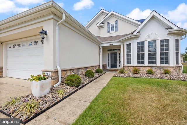 4909 Keswick Ct, White Plains