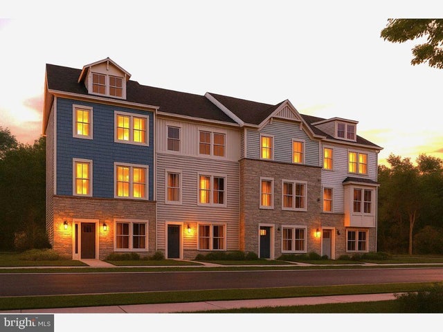 10681 Millport St, White Plains