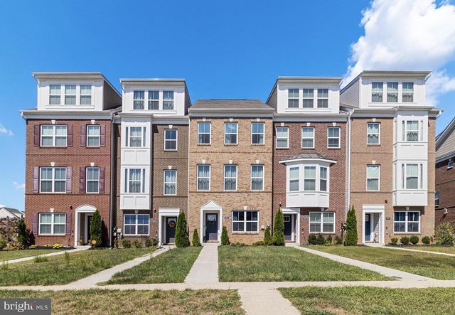 5921 Kate Chopin Pl, White Plains