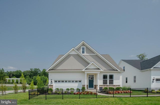 10187 Shenandoah Ln, White Plains