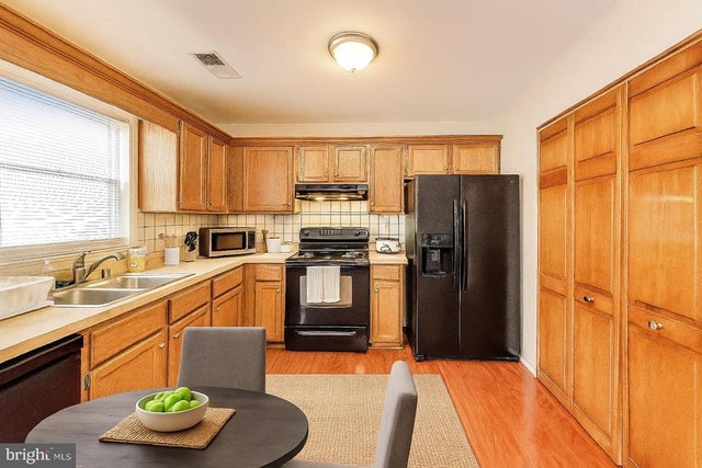 3975 Wintergreen Pl, Waldorf