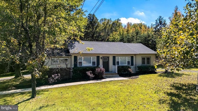 7655 Hawthorne Rd, La Plata