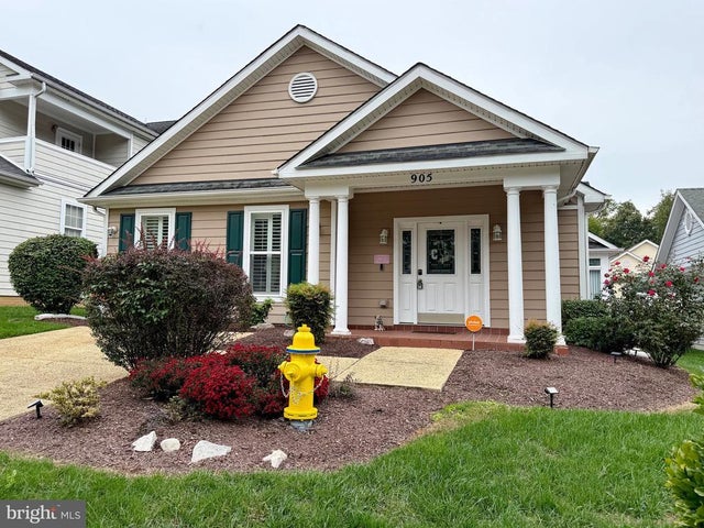 905 Hickory Cir, La Plata