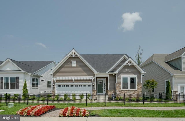 10174 Shenandoah Ln, White Plains