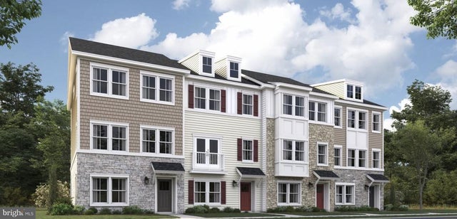 10725 Millport St, White Plains