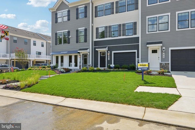 250 Soft Rush Ln, La Plata