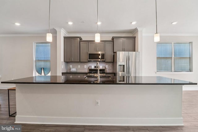 11720 Emily Dickinson Pl, White Plains