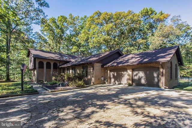 3849 Stoneybrook Rd, White Plains