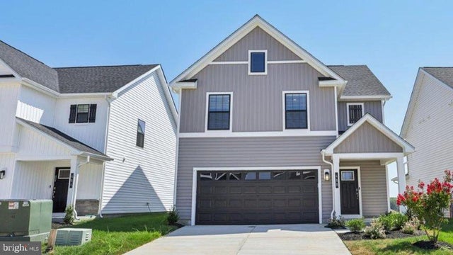 55 Pine Glade Ct, La Plata