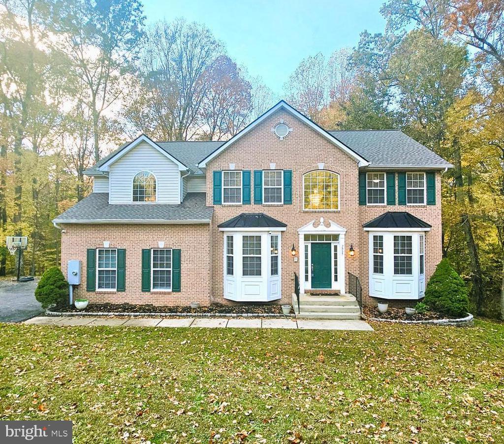 7055 Colonial Ln, HUGHESVILLE