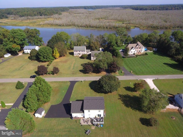 7837 Shore Dr, Preston