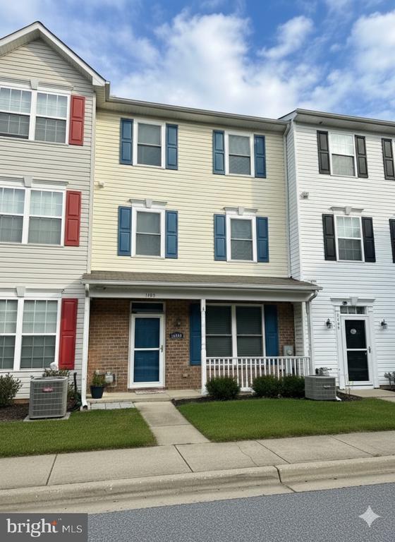 1403 Blue Heron Dr, Denton