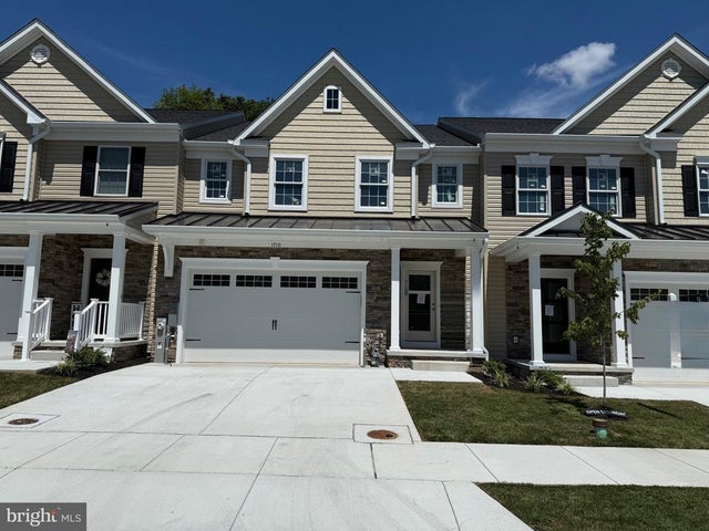 1710 Botanical Ct #21, Sykesville