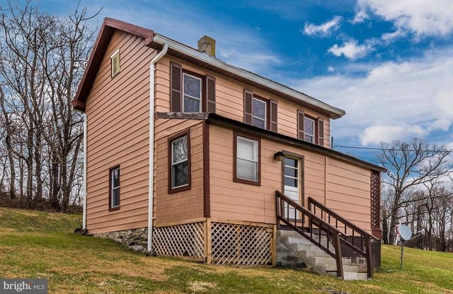 1402 Woodenbridge  Ln, Mount Airy