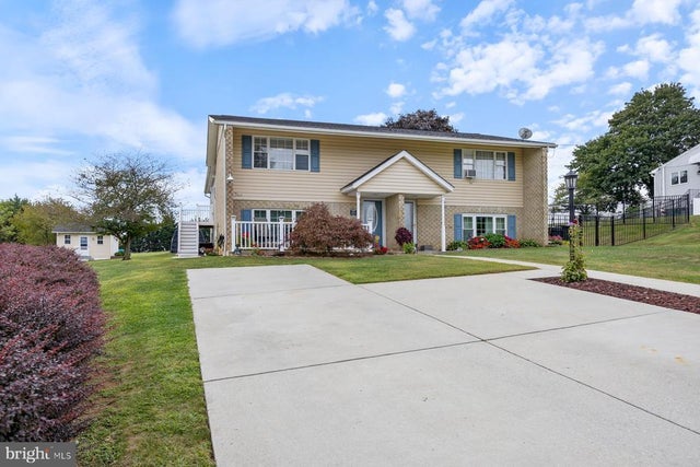 3245 Beaver St, Manchester