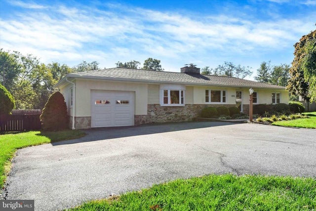 6505 Sunset Dr, Sykesville