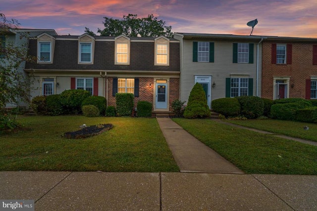 444 Logan Dr, Westminster