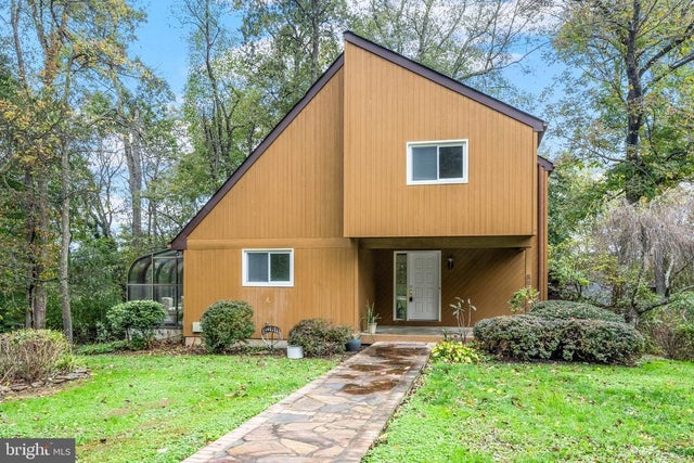 316 Avalon Ln, Westminster