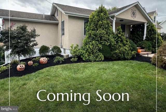 211 Carroll Ave, Mount Airy