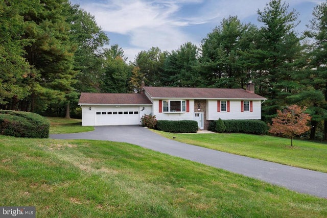 2813 Rainbow Dr, Westminster