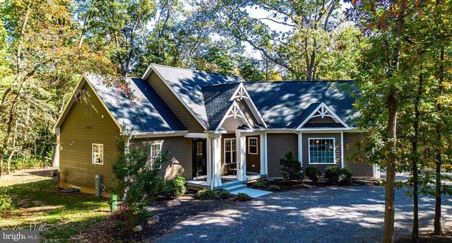213 Blue Heron Dr, Westminster
