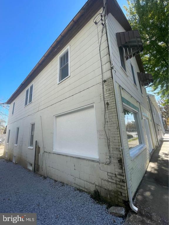 56 Pennsylvania Ave, Westminster