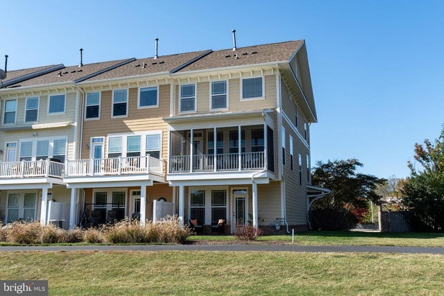 2838 Persimmon Pl #a1, Cambridge