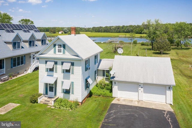 5841 Hudson Wharf Rd, Cambridge