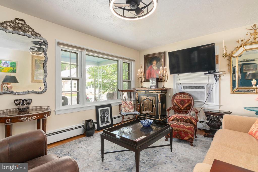 408 Bayly Ave, CAMBRIDGE